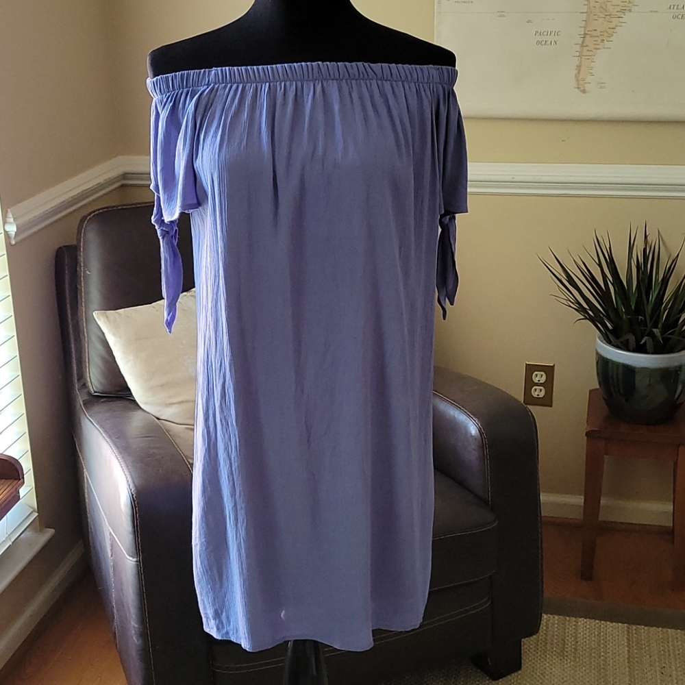 Versatile elastic neckline, blue dress
